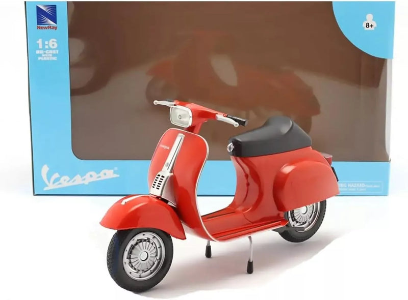 New Ray Vespa 50 Special 1:6 Die Cast Metal & Plastic Motorcycle Scooter 49533