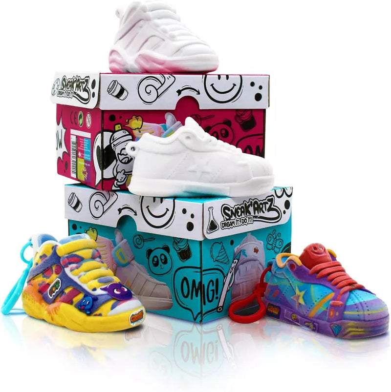 Splash Toys 32236 SNEAK'ARTZ SHOEBOX Fuchsia – Creative Hobbies Design and Personalise Your Trainers – from 5 Years Old, White,Blue, 10cm